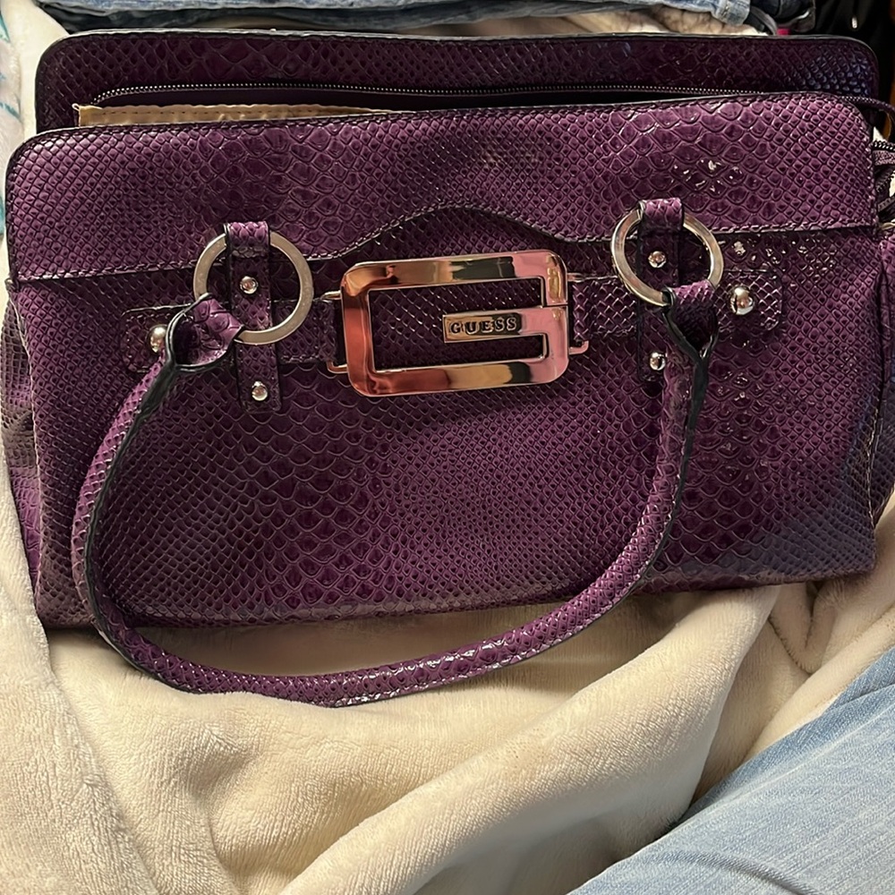 Guess hand bag purple and animal texture
